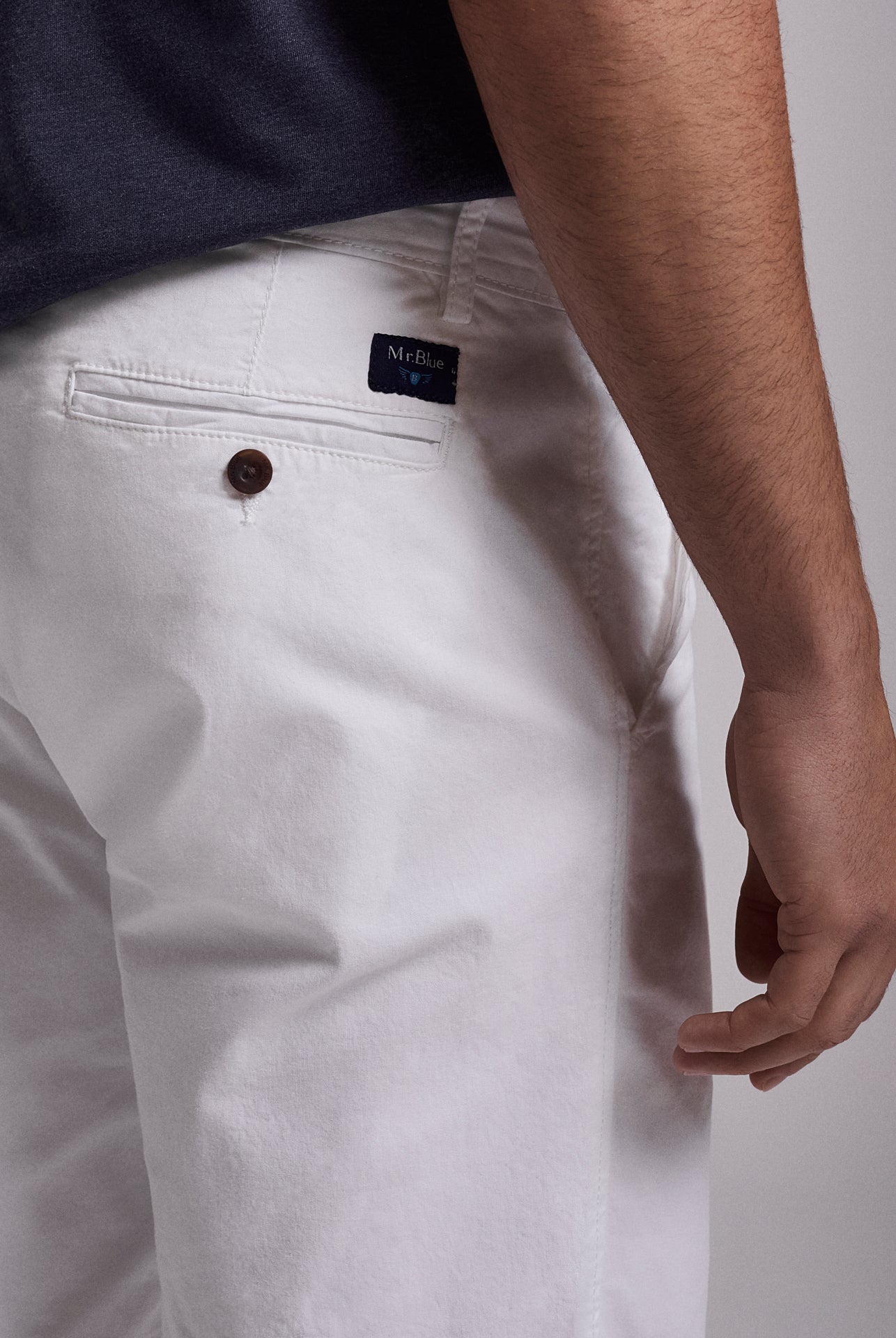 BERMUDA DE ALGODÓN BLANCA REGULAR FIT MR. AZUL