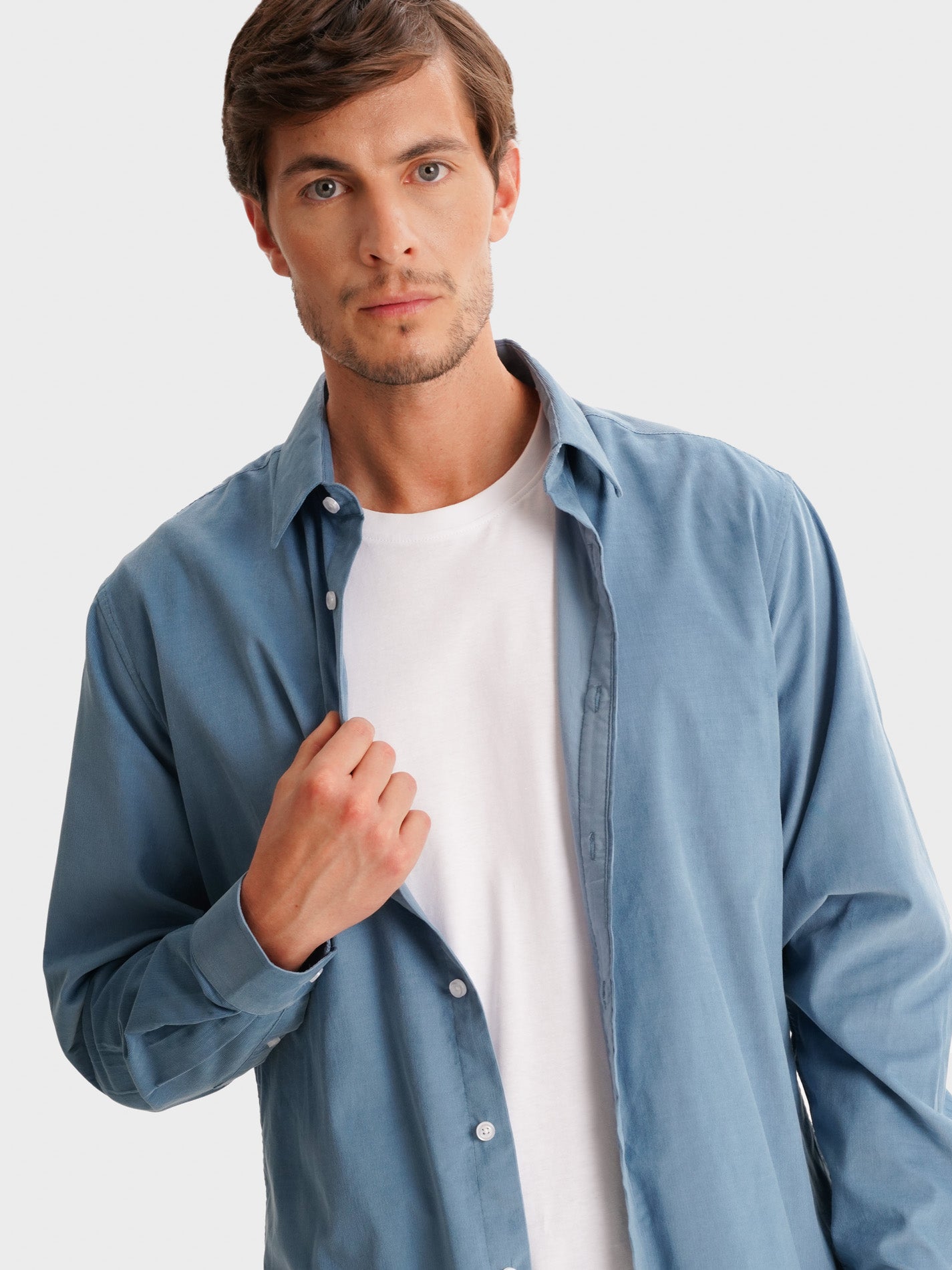 BOMBAZINE BLUE TAILORED FIT MR SHIRT. BLUE