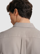 DOBBY CRU LONG SLEEVE TAILORED FIT MR SHIRT. BLUE