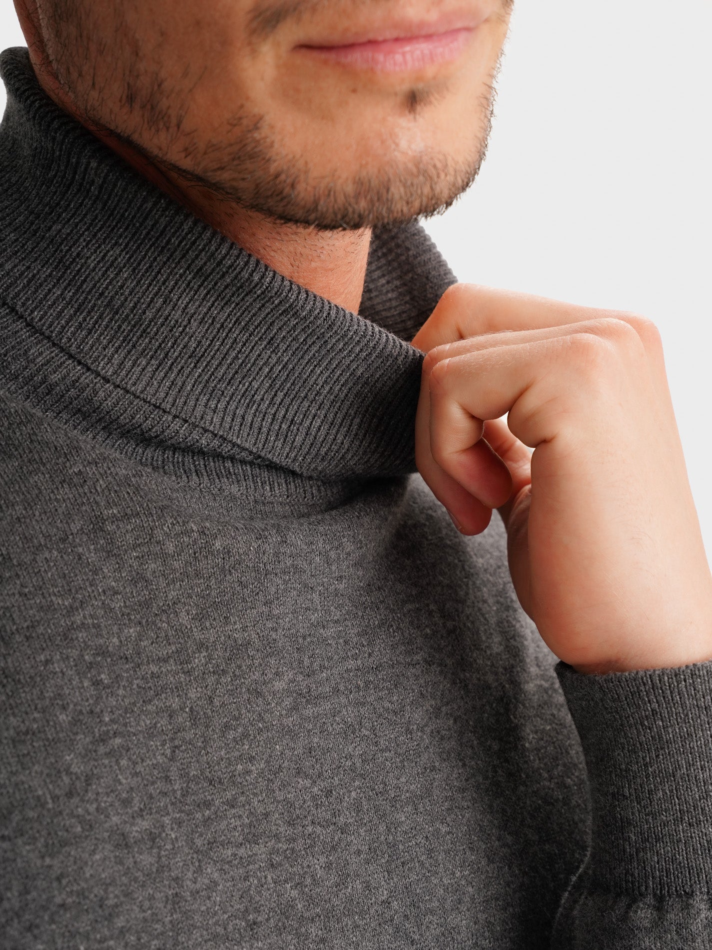 GRAY THIN PULLOVER LONG SLEEVE REGULAR FIT MR. BLUE