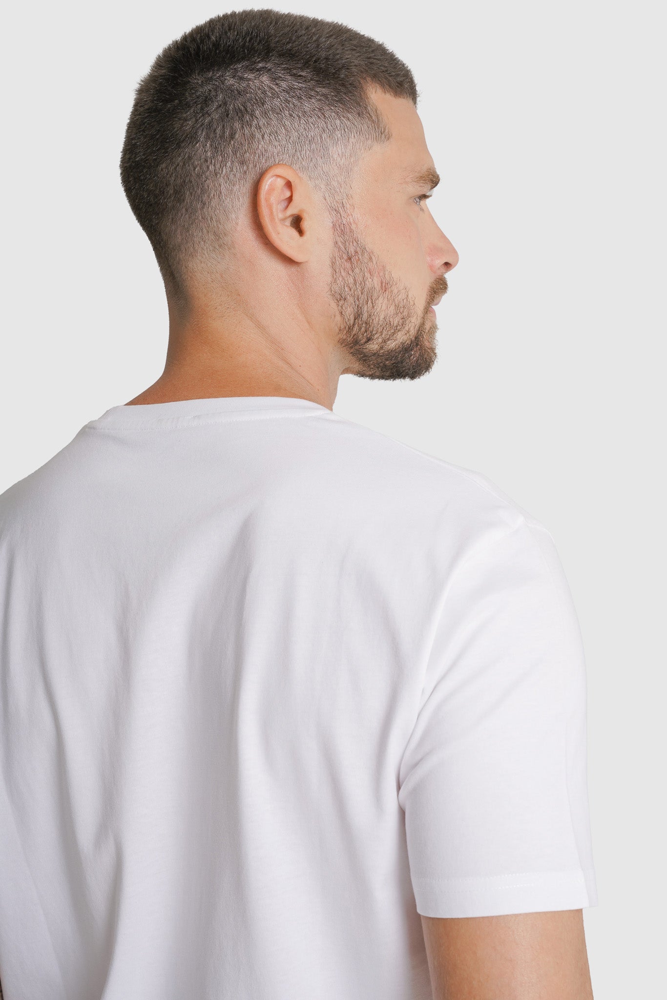 T-SHIRT ALGODÃO BRANCA LISA MR. BLUE