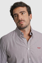 CAMISA ALGODÃO REGULAR FIT CASTANHA ÀS RISCAS MR. BLUE